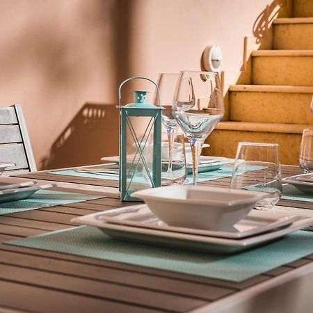 Apartment Lilly, Apartment With Communal Pool, 10 Meters From Sea Sami  Exterior foto